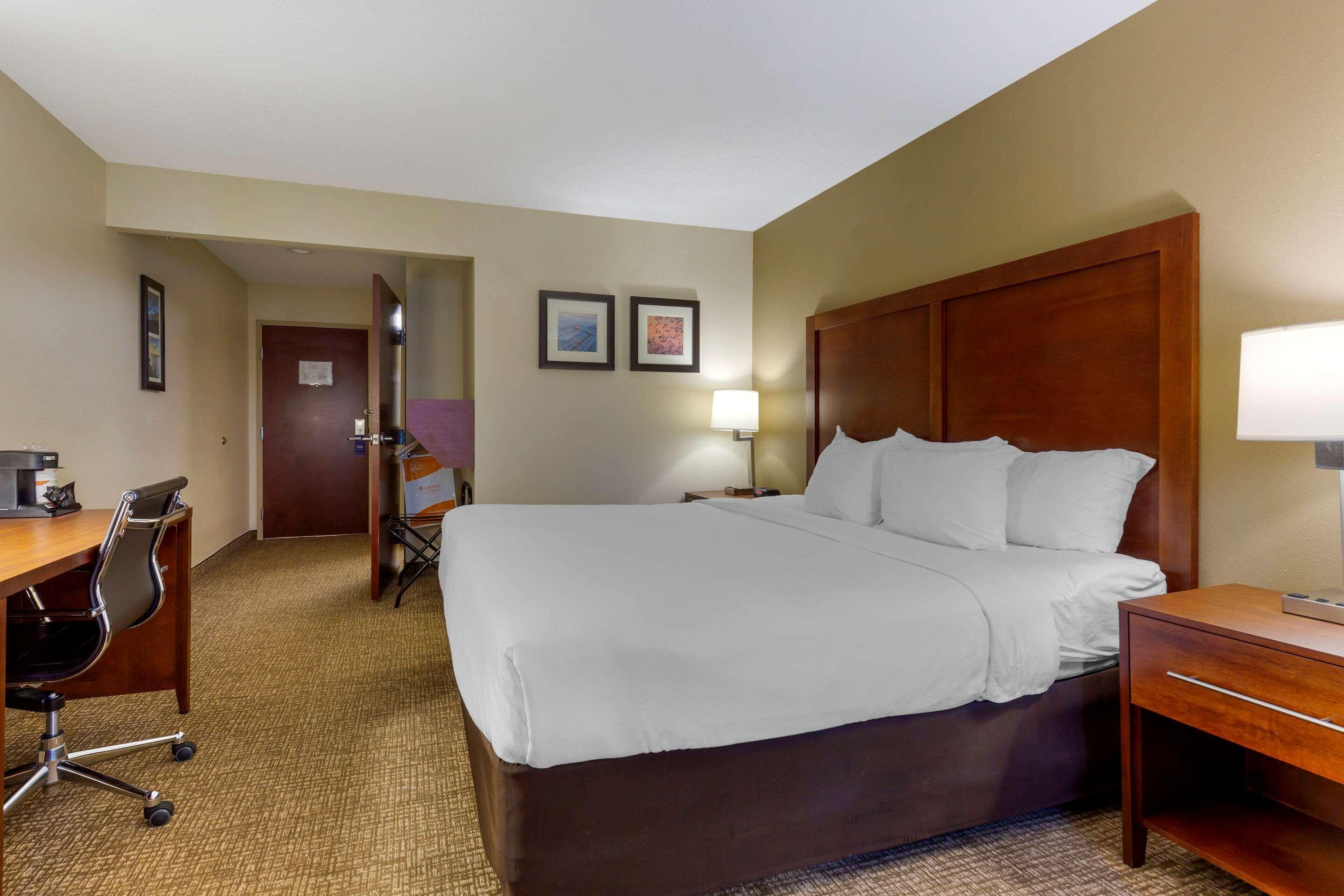 Comfort Inn & Suites Cambridge Buitenkant foto