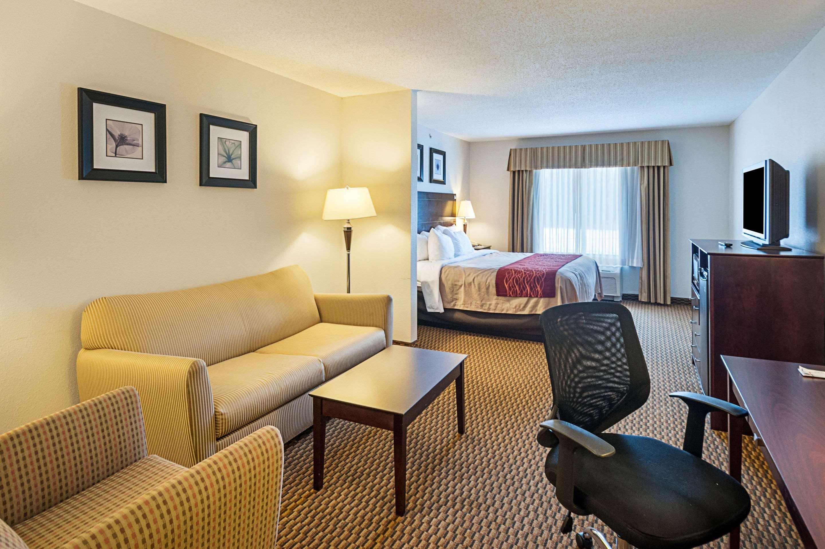 Comfort Inn & Suites Cambridge Buitenkant foto