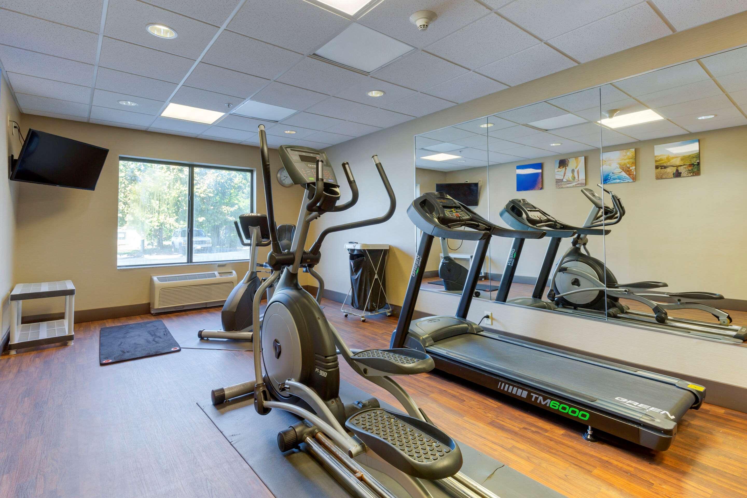 Comfort Inn & Suites Cambridge Buitenkant foto