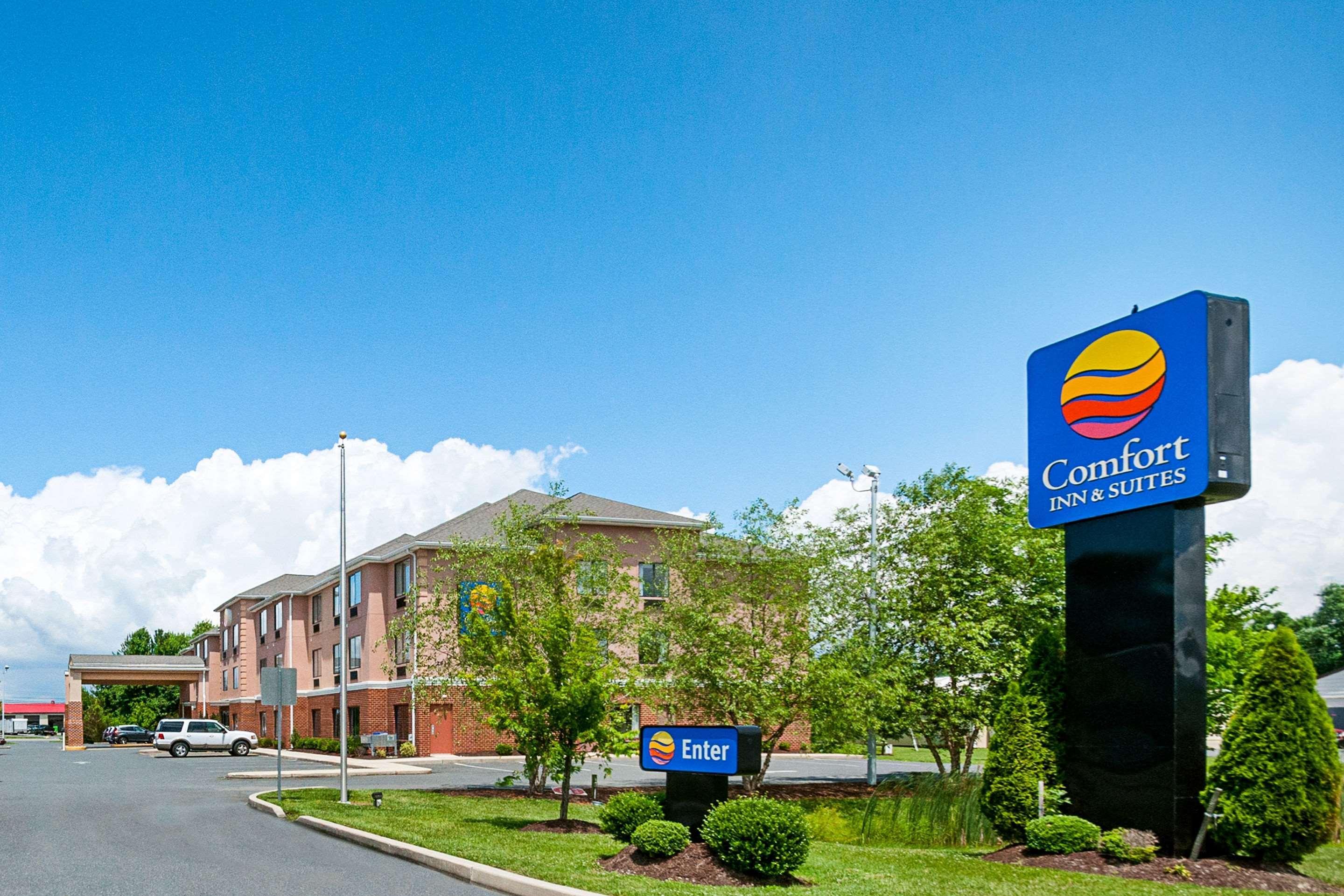 Comfort Inn & Suites Cambridge Buitenkant foto