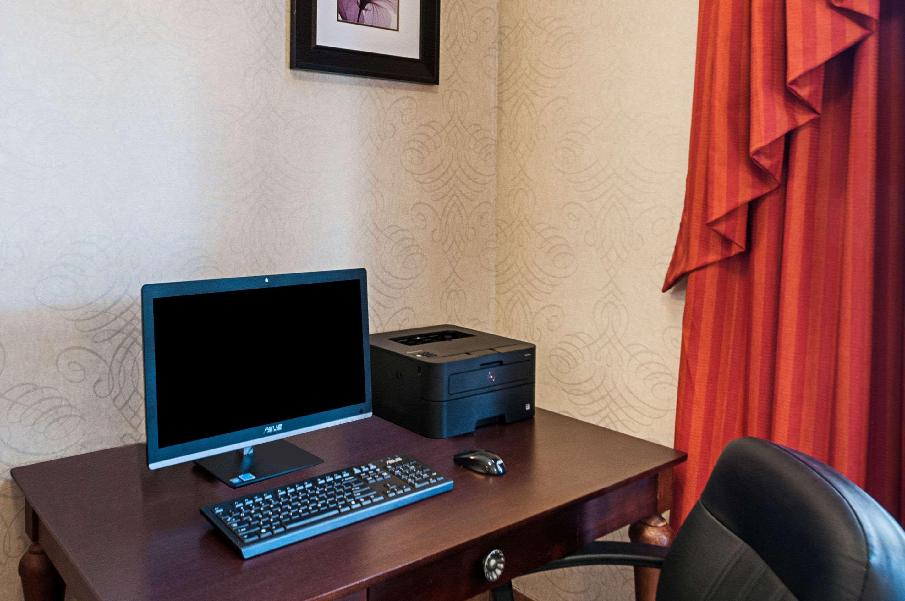 Comfort Inn & Suites Cambridge Buitenkant foto