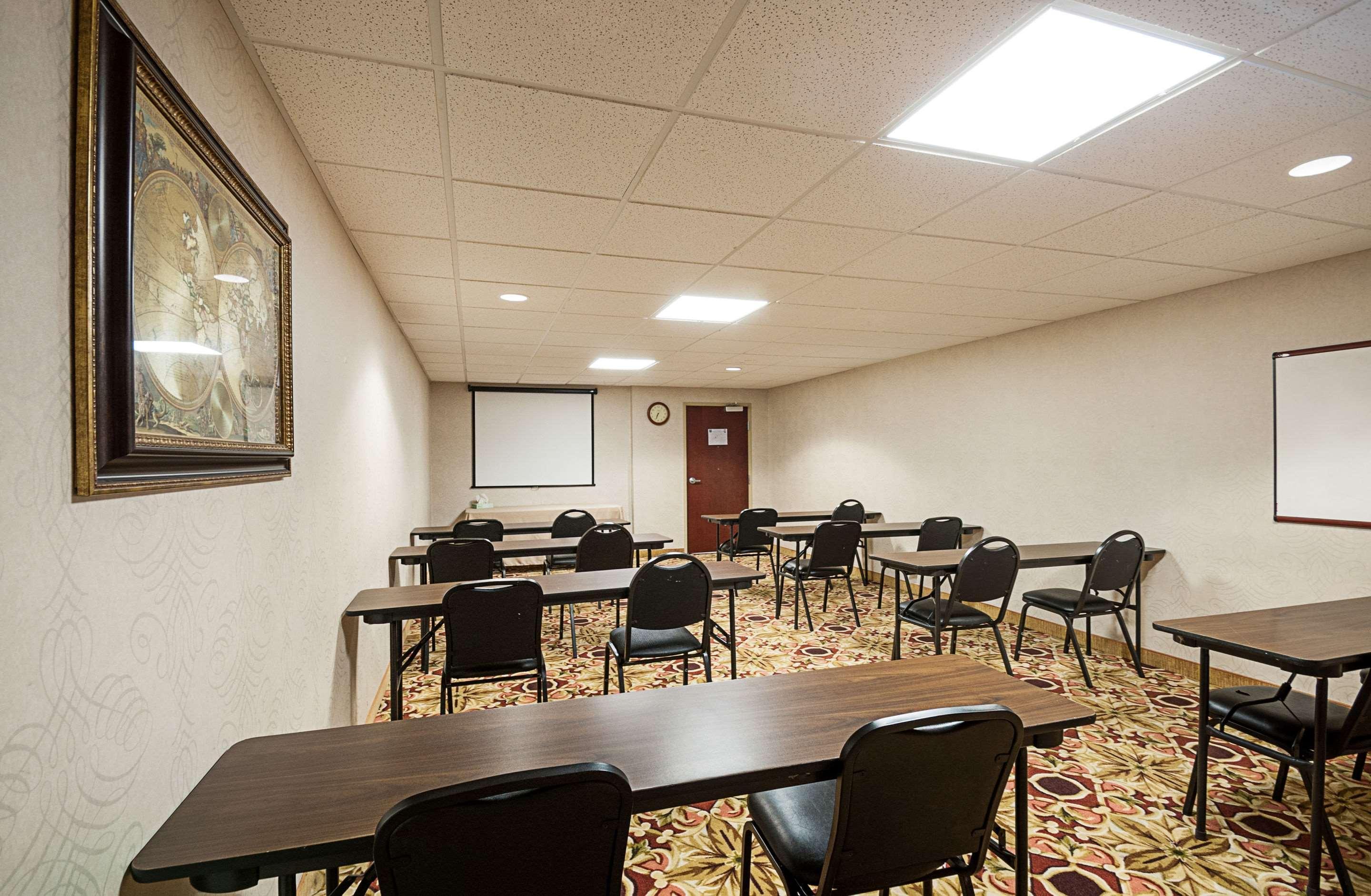 Comfort Inn & Suites Cambridge Buitenkant foto